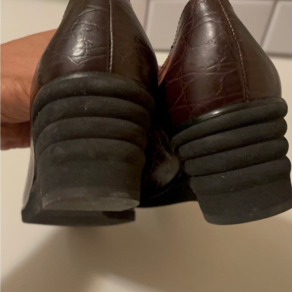 Salvatore Ferragamo lightweight brown shoes wedges heels,comfy gorgeous design. - Picture 8 of 11